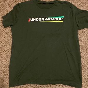 Under Armour xL green graphic T Shirt